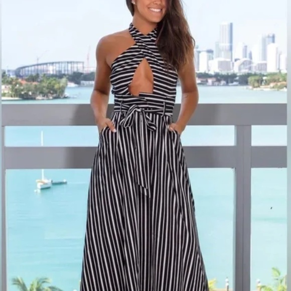 Fun wide leg criss cross halter dress - Picture 1 of 7